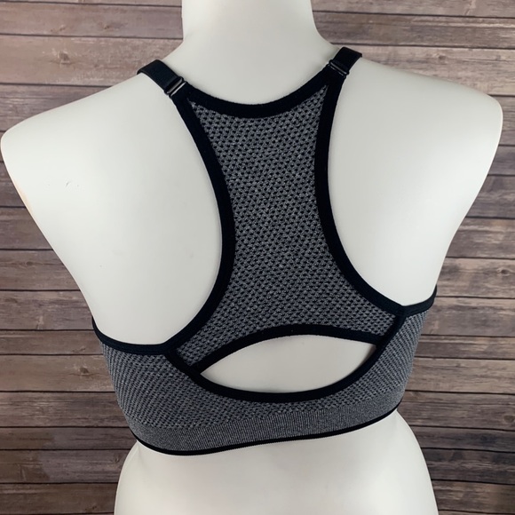Puma Grey & Black Sports Bra Removable Breast Pads - Picture 4 of 8
